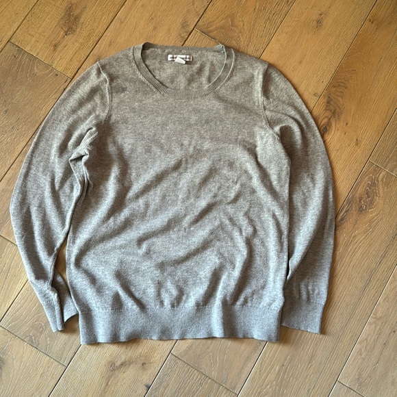 Amazon Essentials Gray Sweater Size XL - Picture 1 of 1